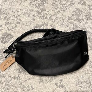 NWT BEARPAW Crossbody Belt bag Fannie Pack